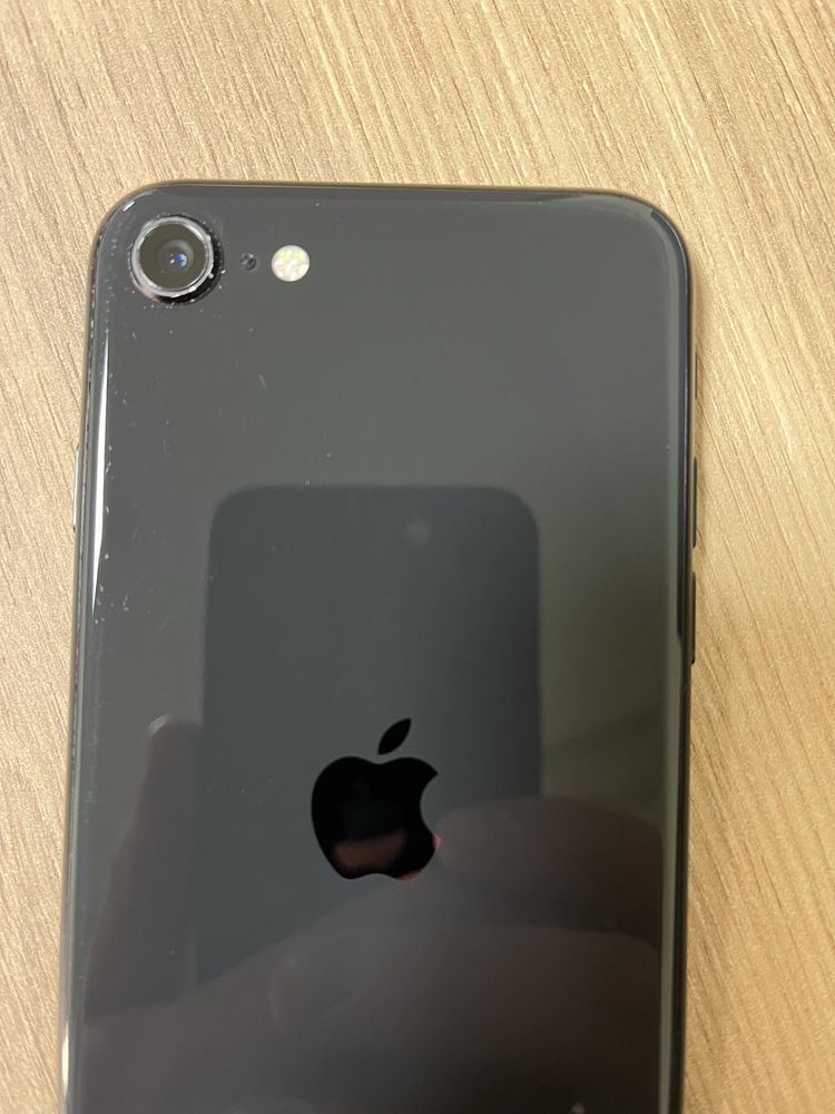 Iphone se 2020 black чорний