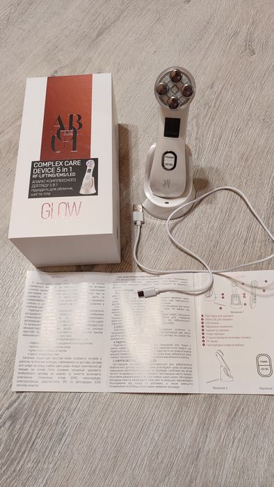 Аппарат для комплексного ухода за лицом