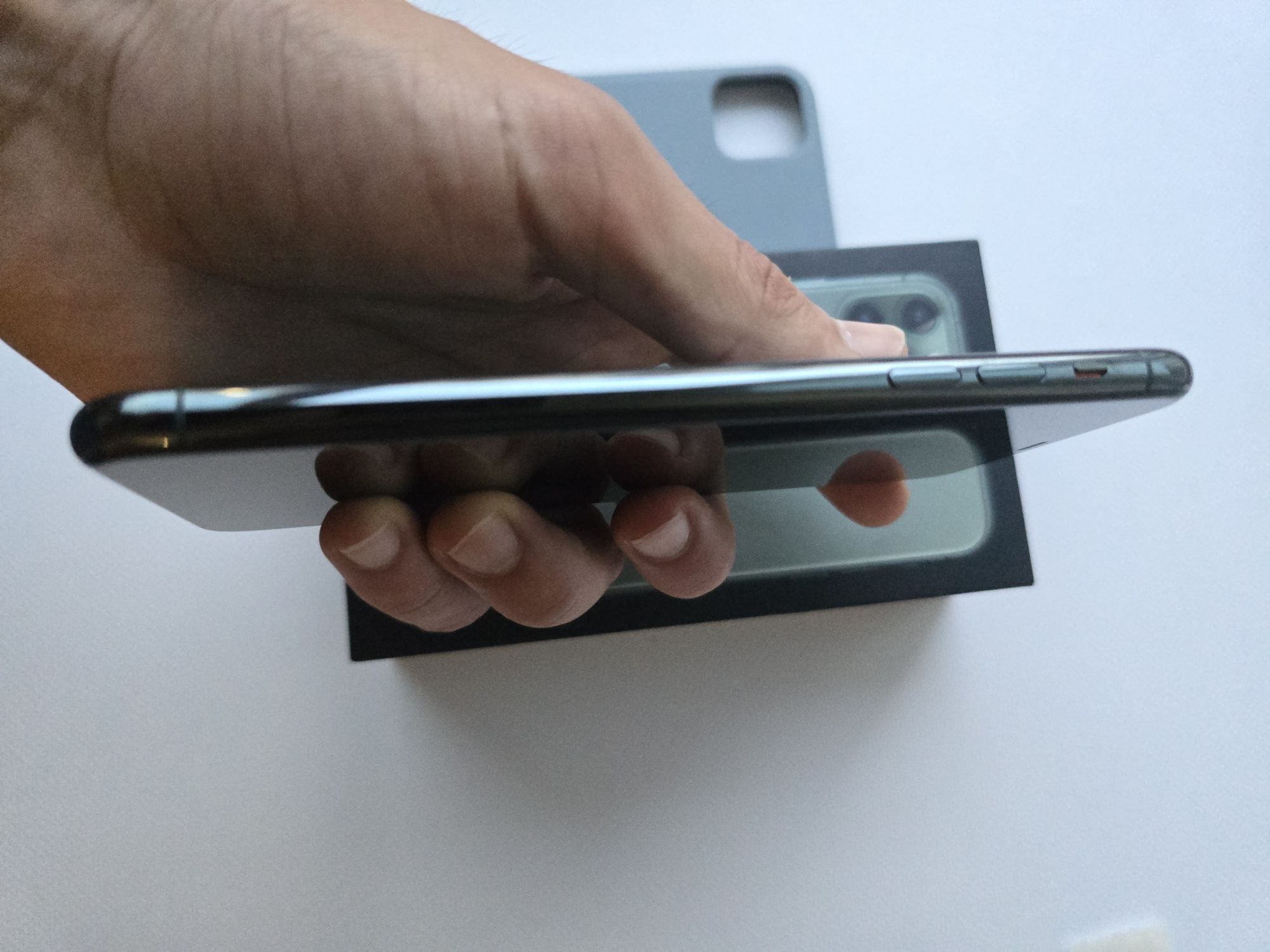 iPhone 11 Pro Max , 512 gb 100% battery