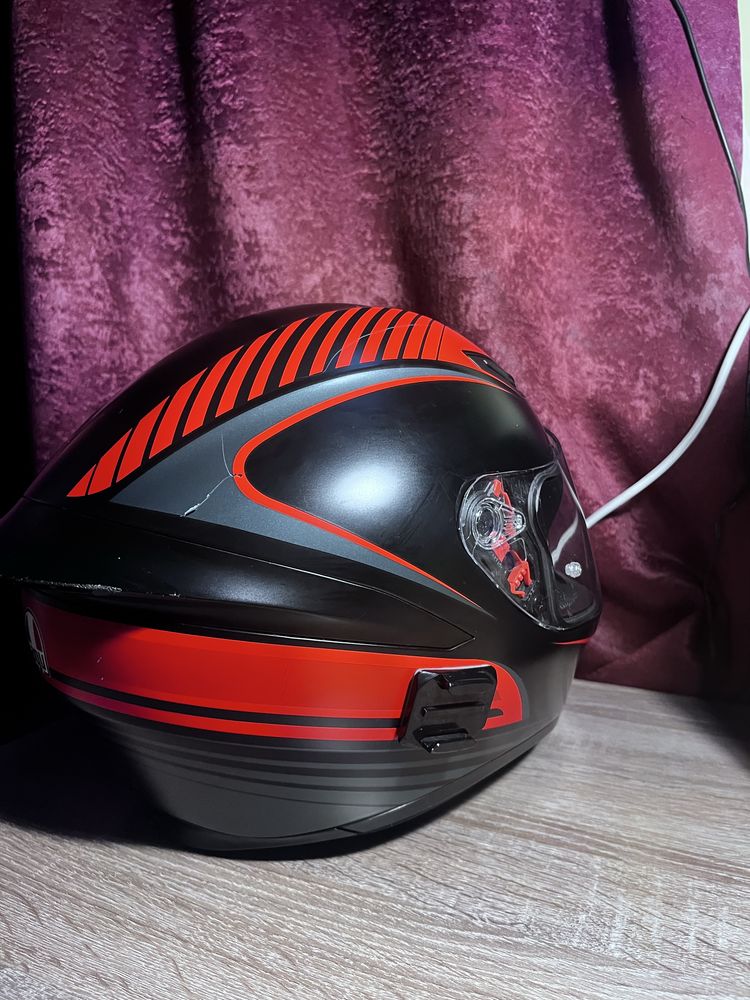 Продам шолом agv k1