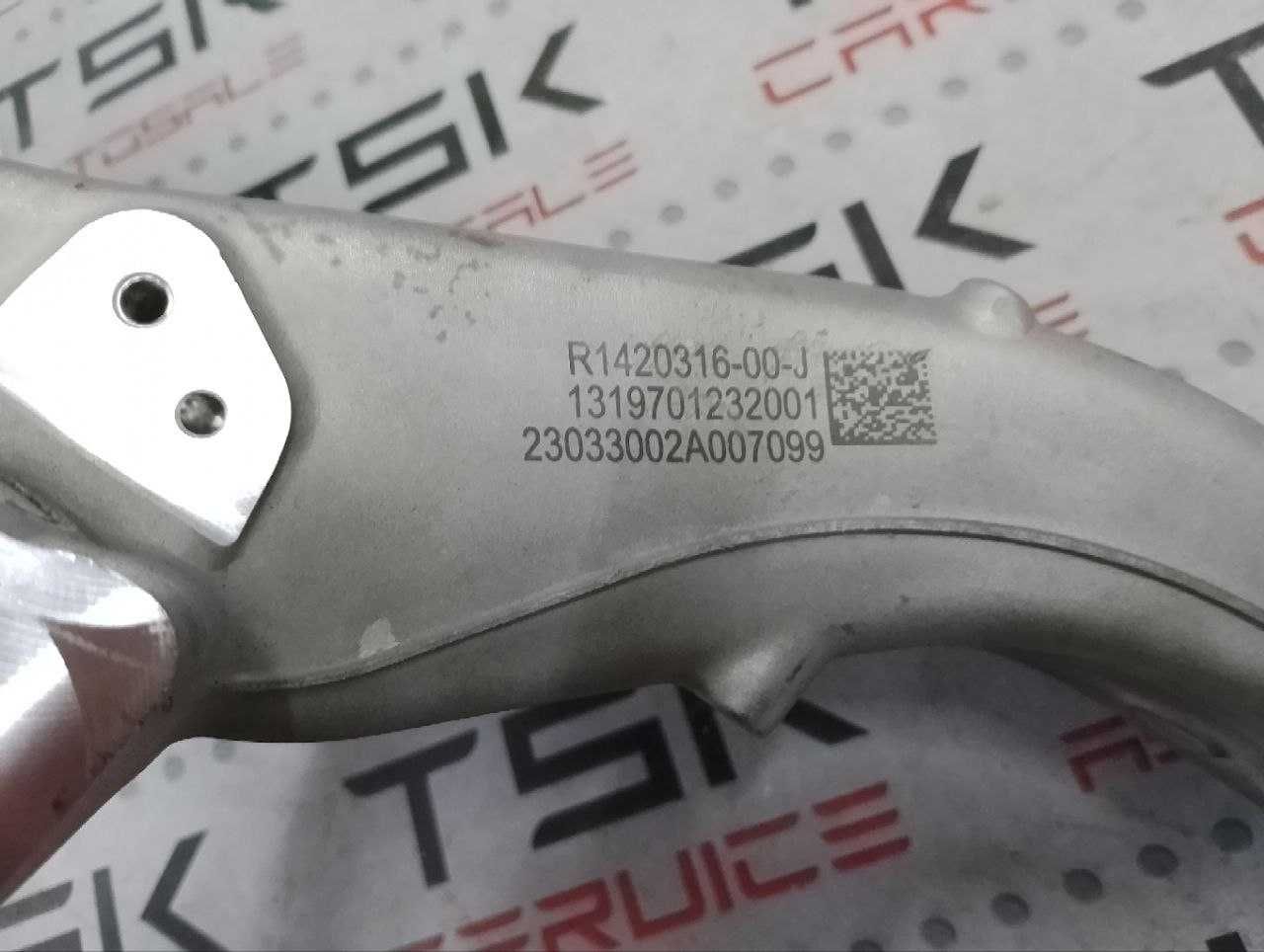 Кулак передний поворотный правый Tesla Model S Plaid (c 2021 г.в.)