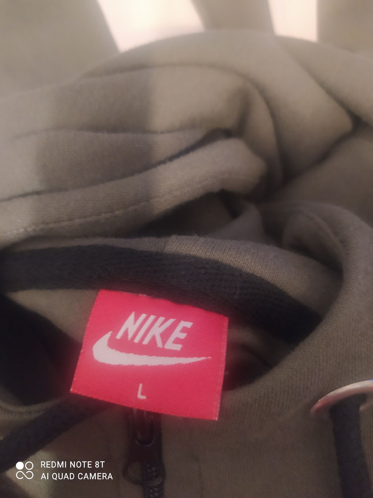 Sprzedam dres tech Nike L