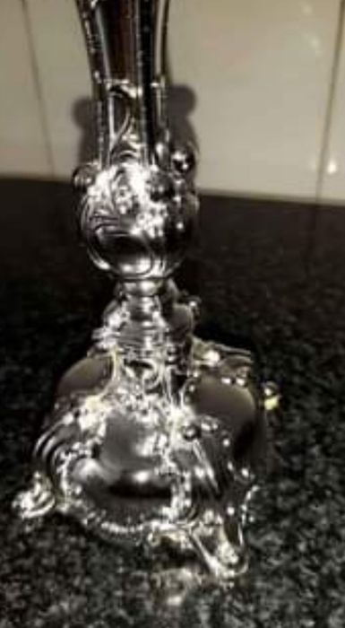 Castiçal Vintage prateado pequeno 17 cms novo em estado impecável