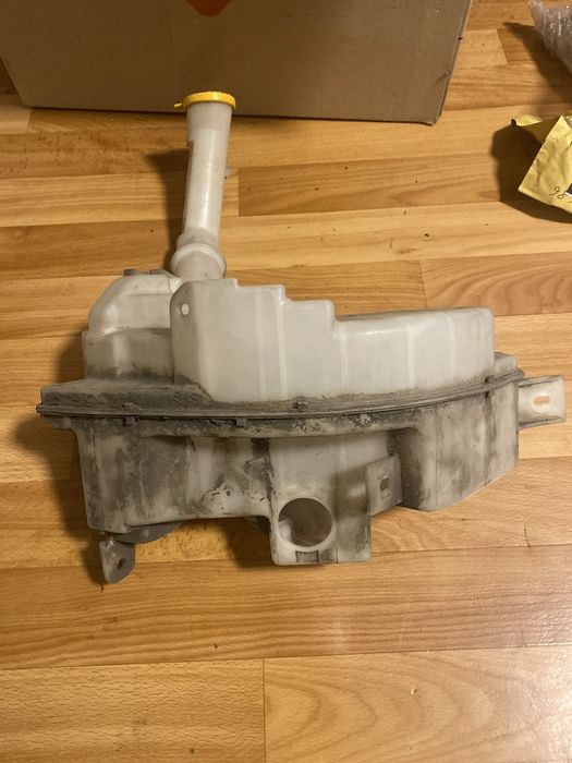 Бачок омывателя мазда 3 бк