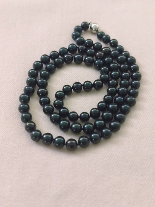 Perły naturalne czarne_naszyjnik_quiet luxury