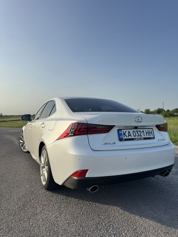 Lexus IS 2013 року Європа