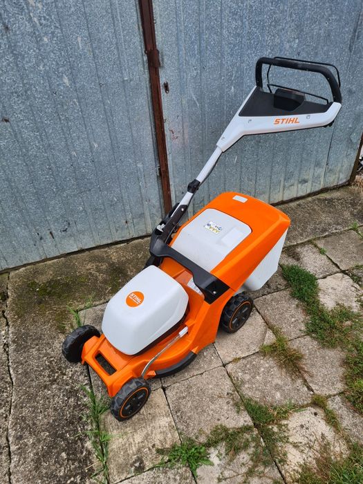 Kosiarka elektryczna Stihl Rma 443.3 PV  2024rok