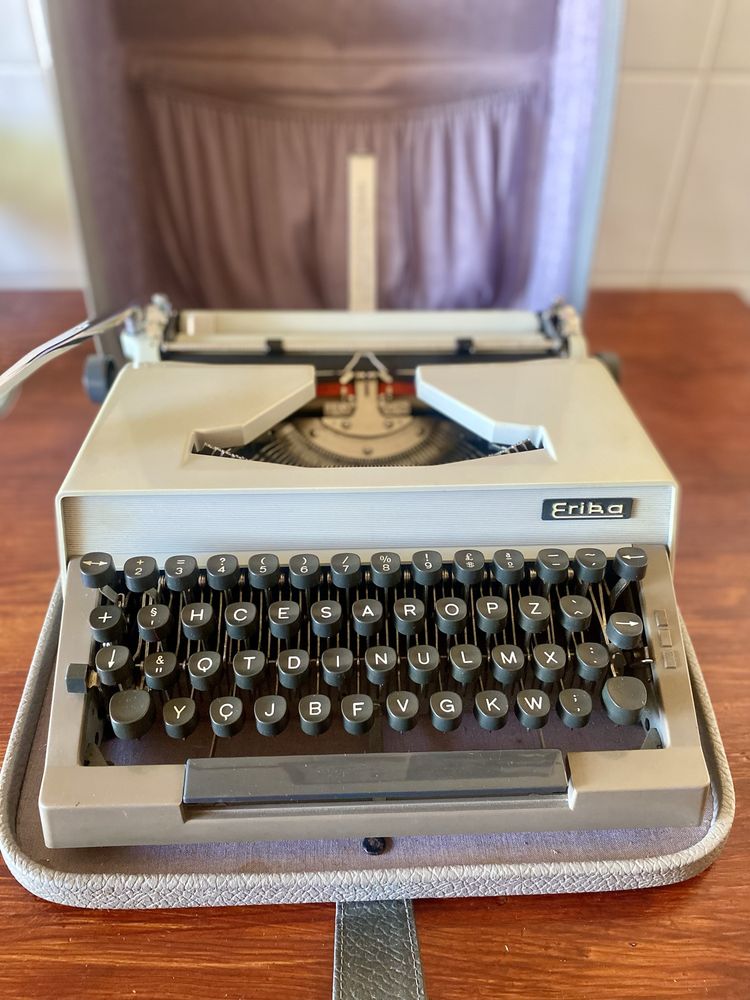 Máquina Escrever Erika Model 14 (RDA)