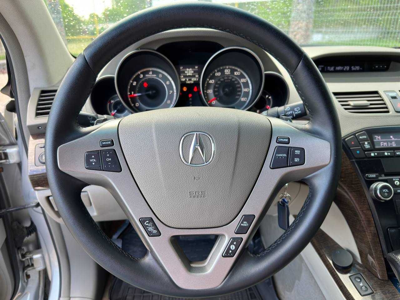 Авто Acura MDX 2013