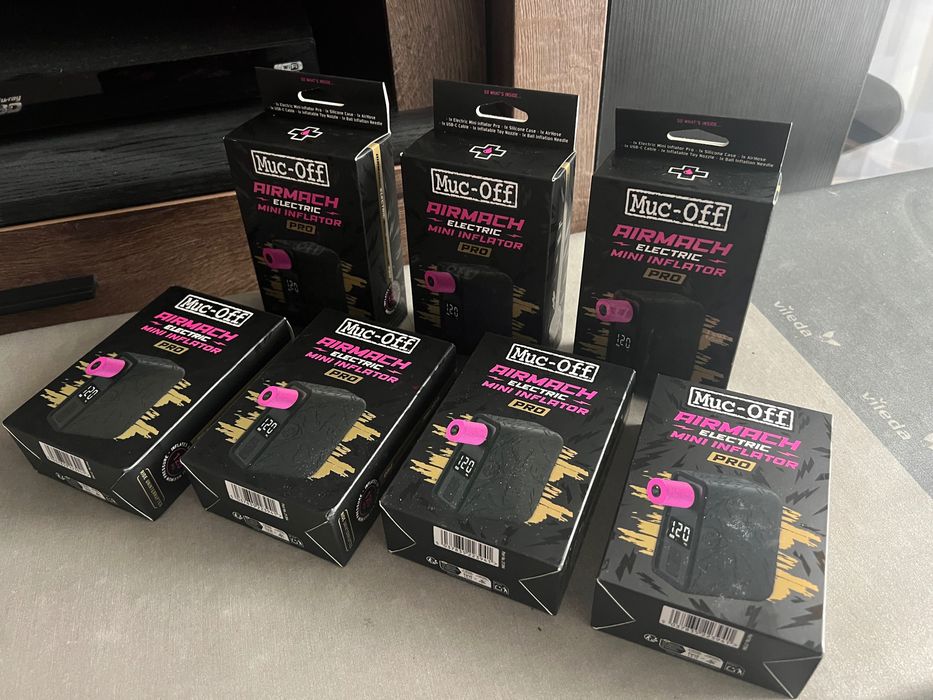 Pompka elektryczna - Muc-Off Airmach Electric Mini Inflator Pro LED