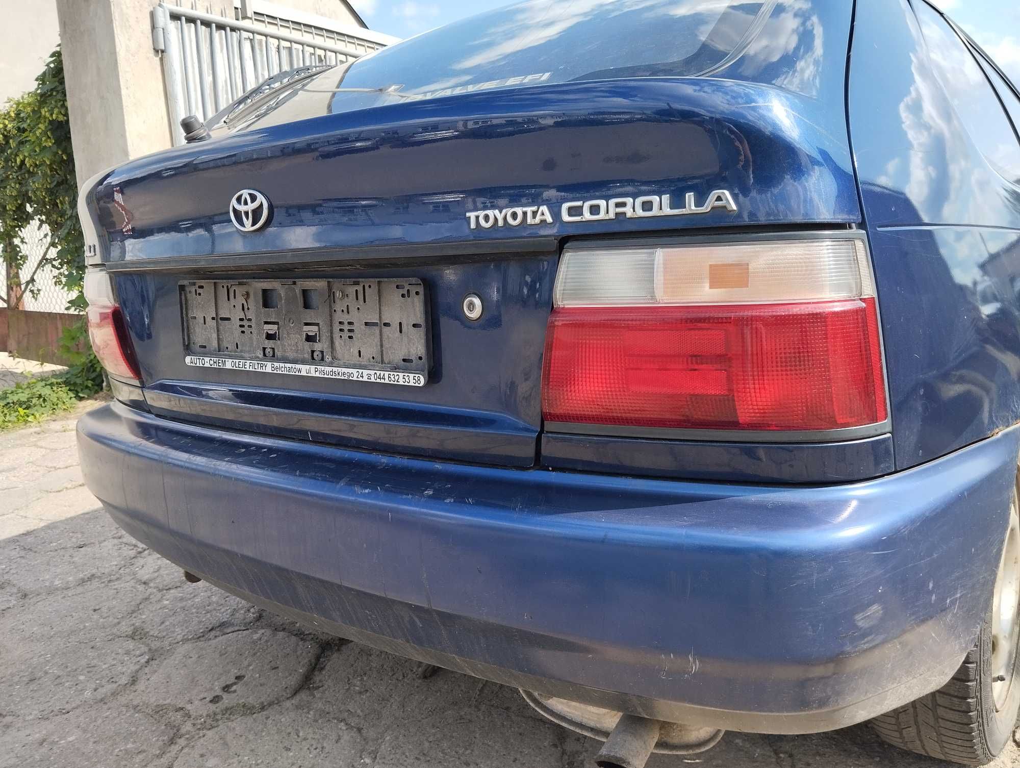 Toyota Corolla E10 3D 1,3i 1995r.Zderzak tylny.