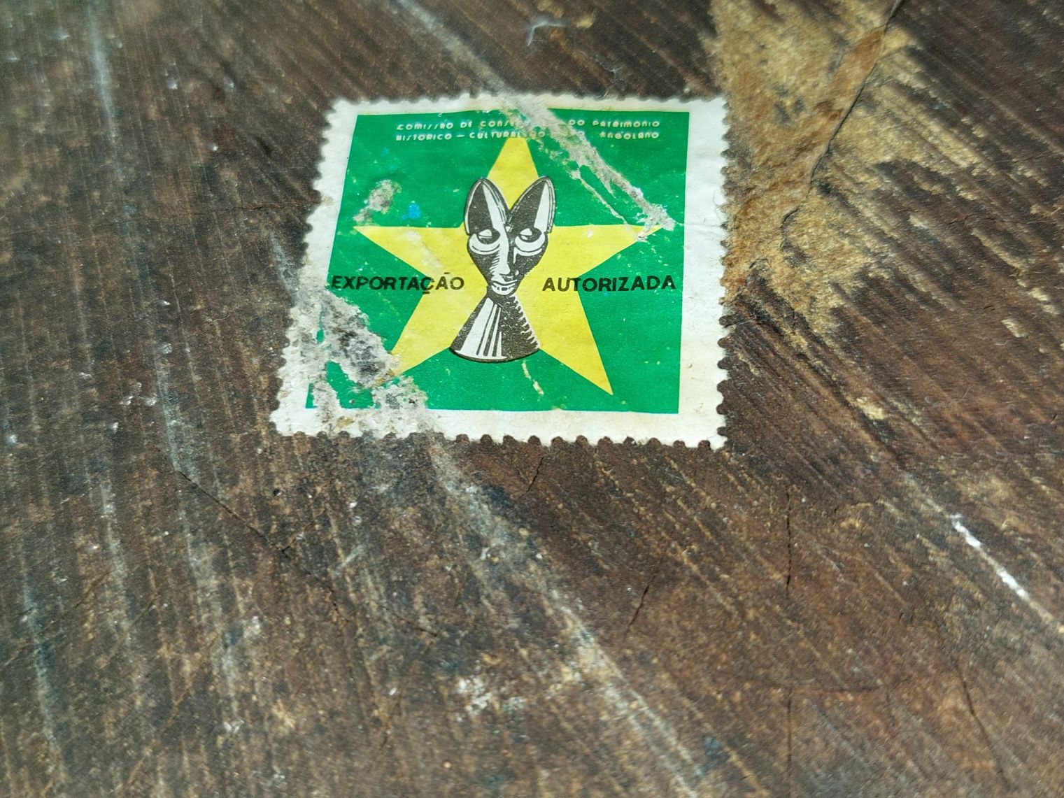 Busto De Cristo em Arte Angolana