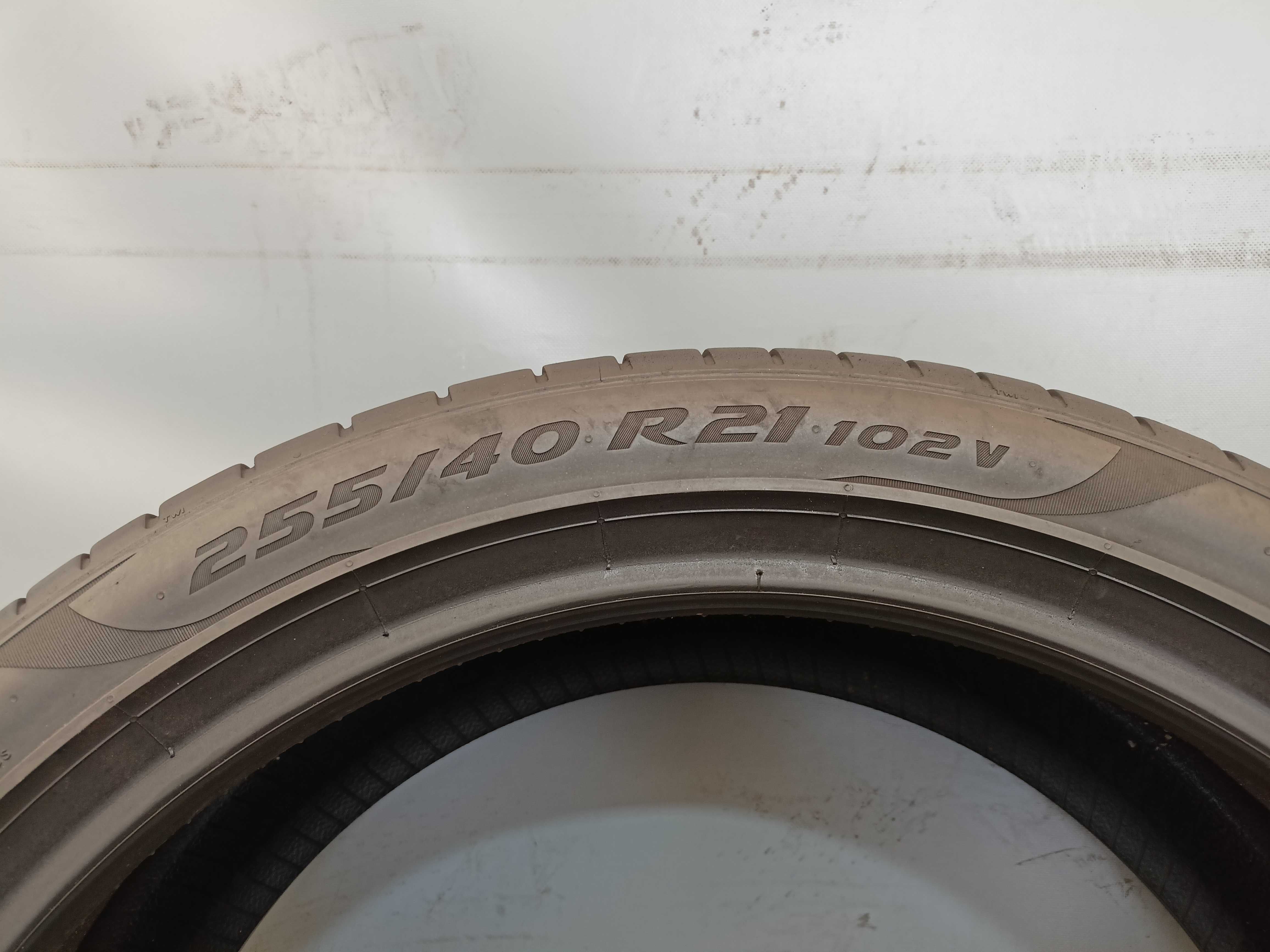 Pirelli P Zero 255/40/21 2019 rok 102V 5,6mm (986)