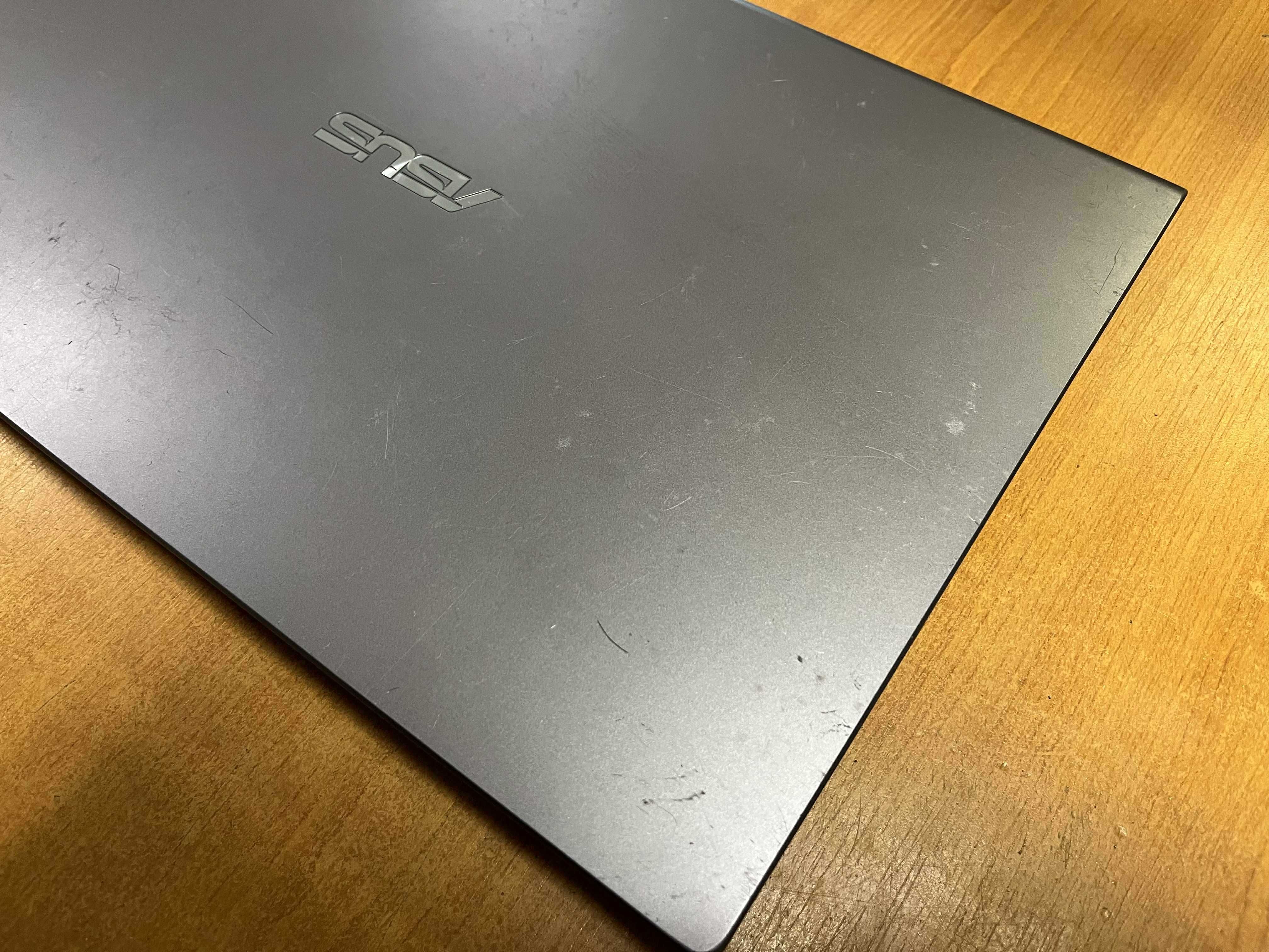 Laptop ASUS F509J i5-1035G1 / 8 GB RAM / 256 GB SSD / Windows 11