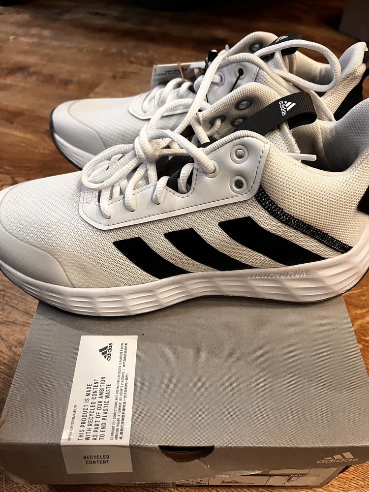 nowe buty Adidas biale r.42