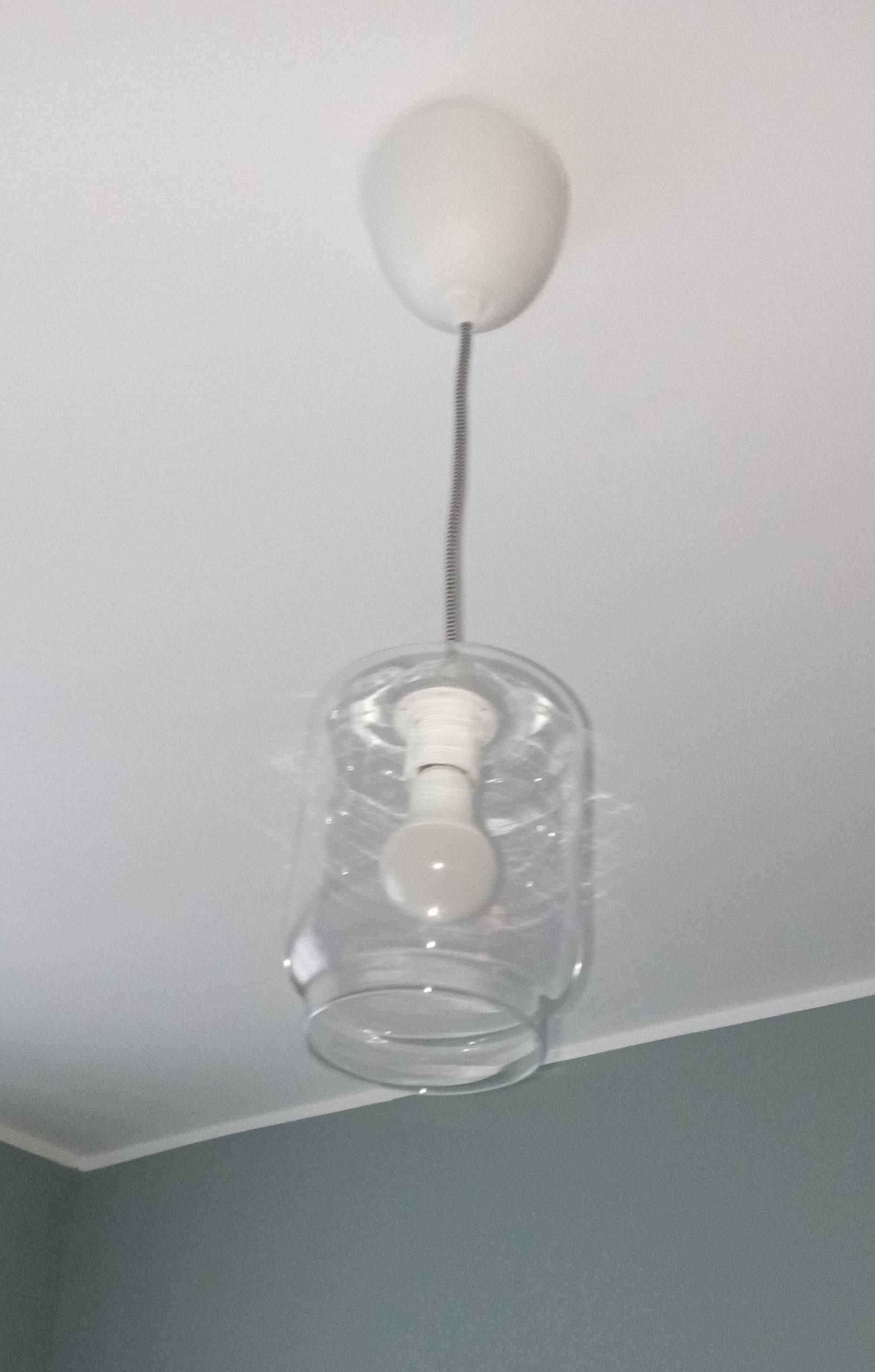 Szklana lampa wisząca