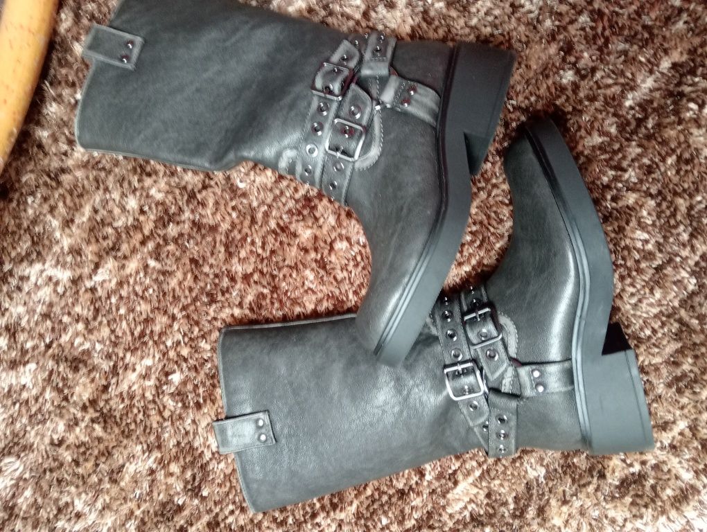 Botas cano medio