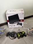 Playstation 3 + 12 jogos + 2 comandos