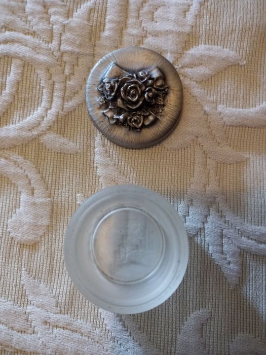 Pequena caixa em vidro/estanho