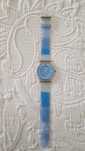 Relógio Swatch azul claro