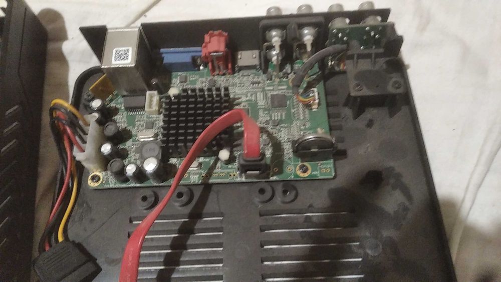 Відеореєстратор interVision 3GR-84USB. На 8 камер