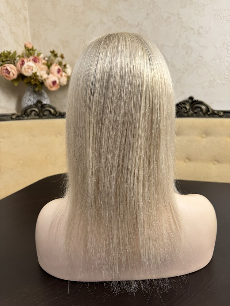 Парик из натуральных волос блонд, женский с затемнённым корнем