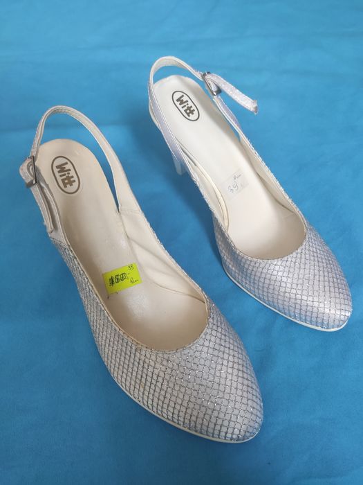 Buty na obcasach ślubne