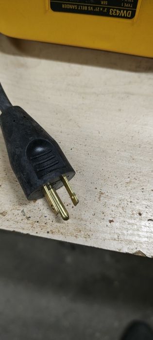 Szlifierka taśmowa DW433