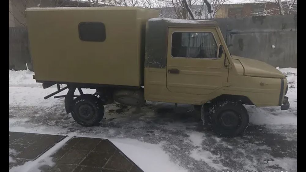 Луаз 13021 вантажний фургон