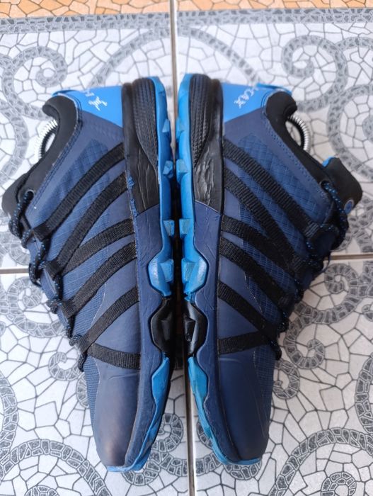 I cax 40р. Чоловічі трекінгові кросівки.