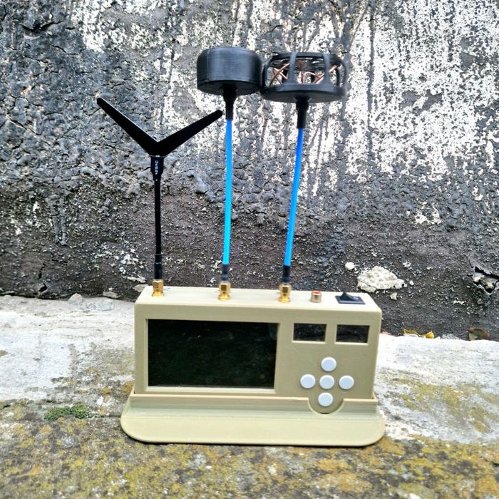 Чотирьох діапазоний відеодетектор FPV-дронів