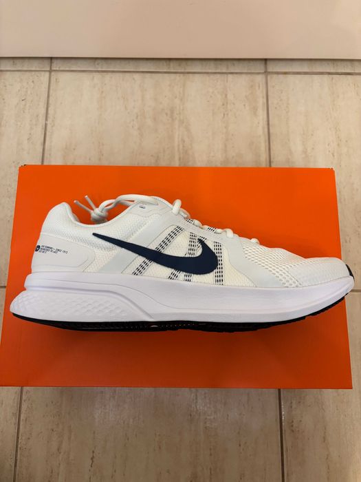 Buty męskie NIKE RUN SWIFT 2 Roz. 45 Kolor Summit White