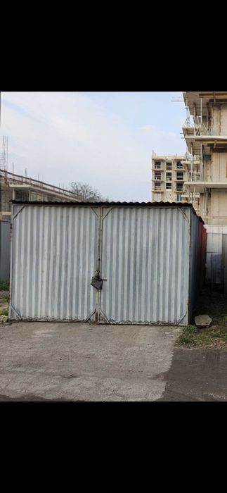 Sprzedam garaż blaszak