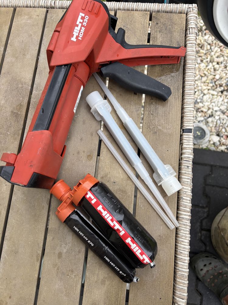 Wyciskacz do kleju hilti  hdm 330