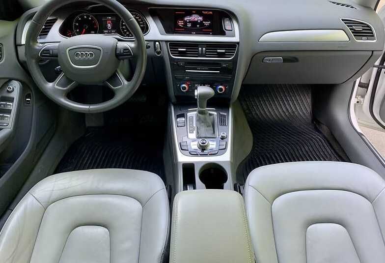 Продаю Audi A4 B8 2015 року