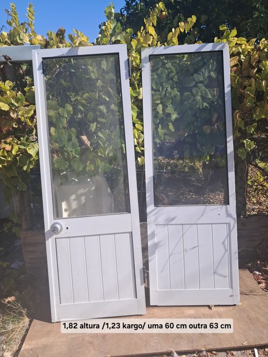 Porta dupla em aluminio sem aro