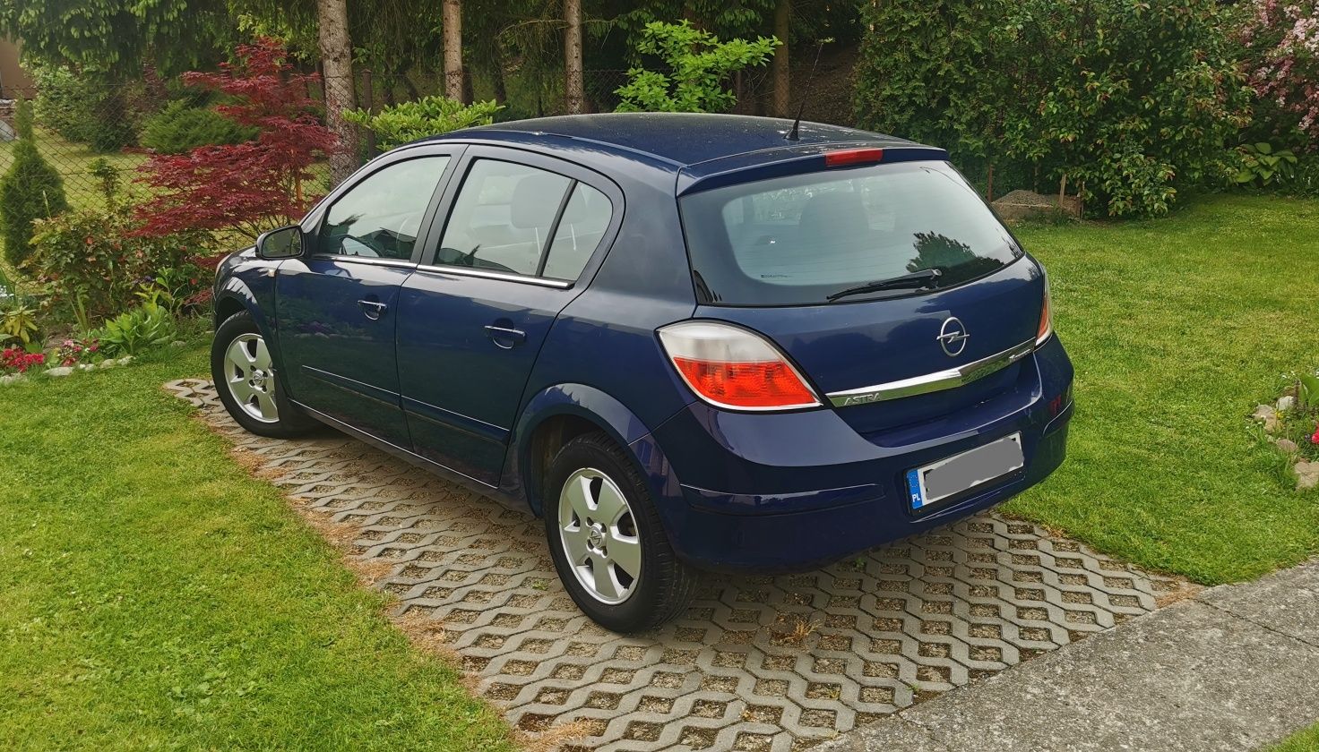 Opel Astra H 1,6 Twinport 105KM 2005r.