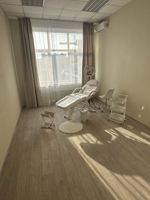 Аренда кабинета косметолога с ВОДОЙ ,ЦЕНТР