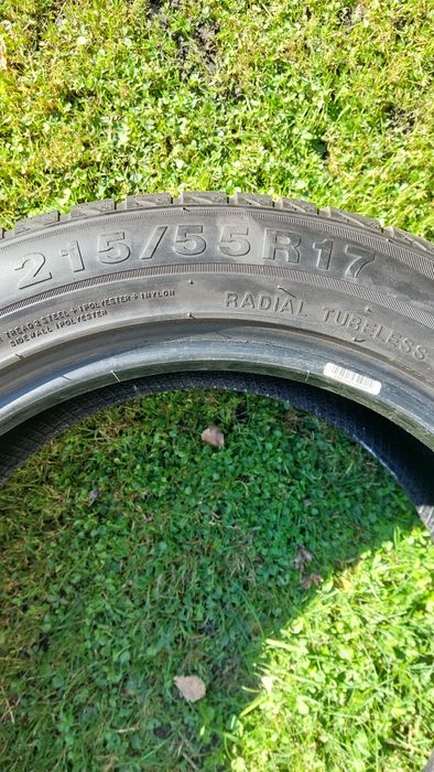Opony zimowe 215x55x17 bieżnik 7.5 mm, bez uszkodzeń