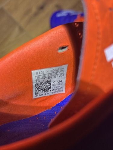 Бутси adudas  40 розмір