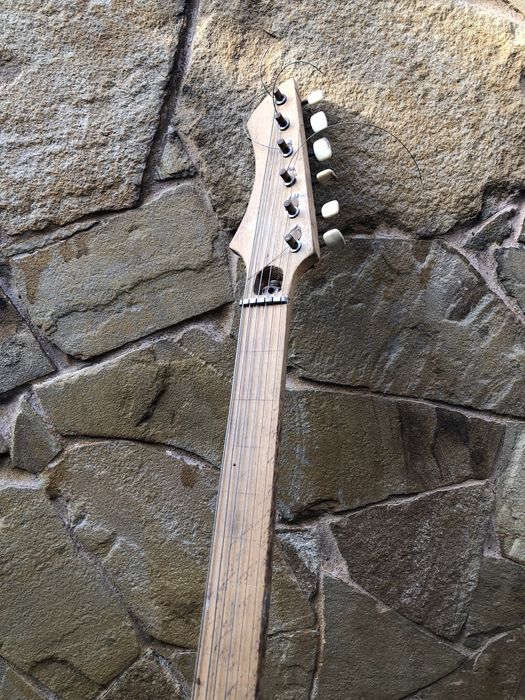 Электро гитара . Самодельная