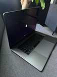 Apple MacBook Pro 15’ A1990