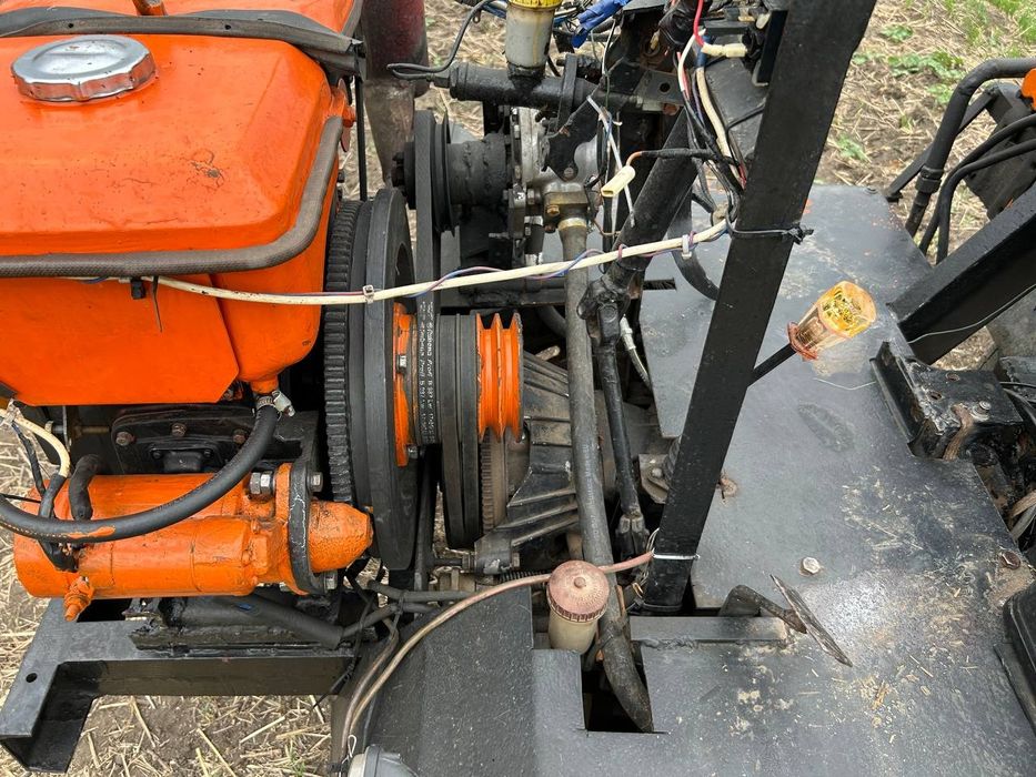 Саморобний мінітрактор