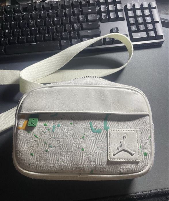 Jordan 23 Monogram Camera Bag (1.5L)