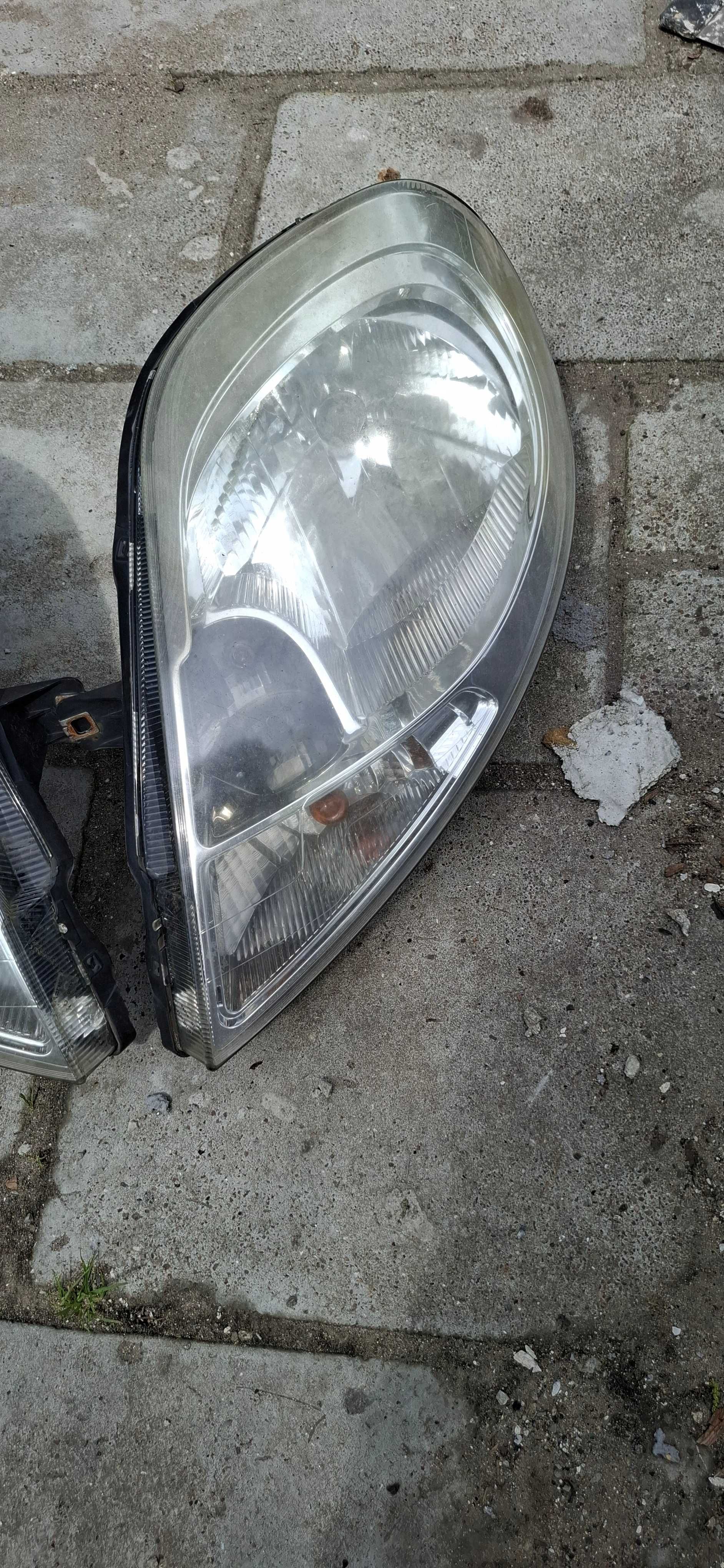 lampa lewa prawa przód trafic 2 lift primastar vivaro