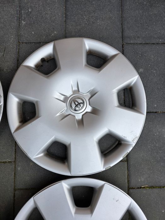 Oryginale kołpaki 15 TOYOTA mozliwa wysylka