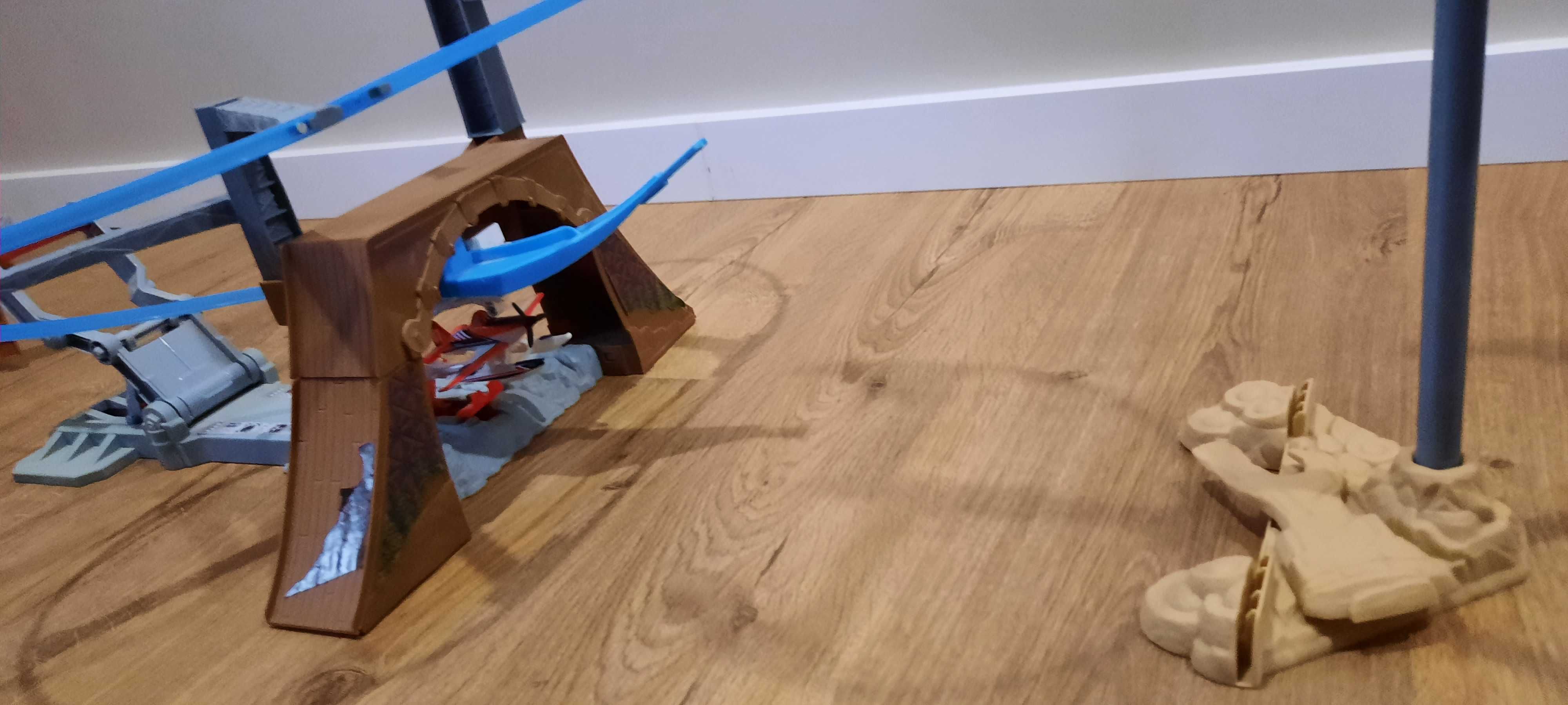 Tor z bajki samoloty planes mattel Dusty