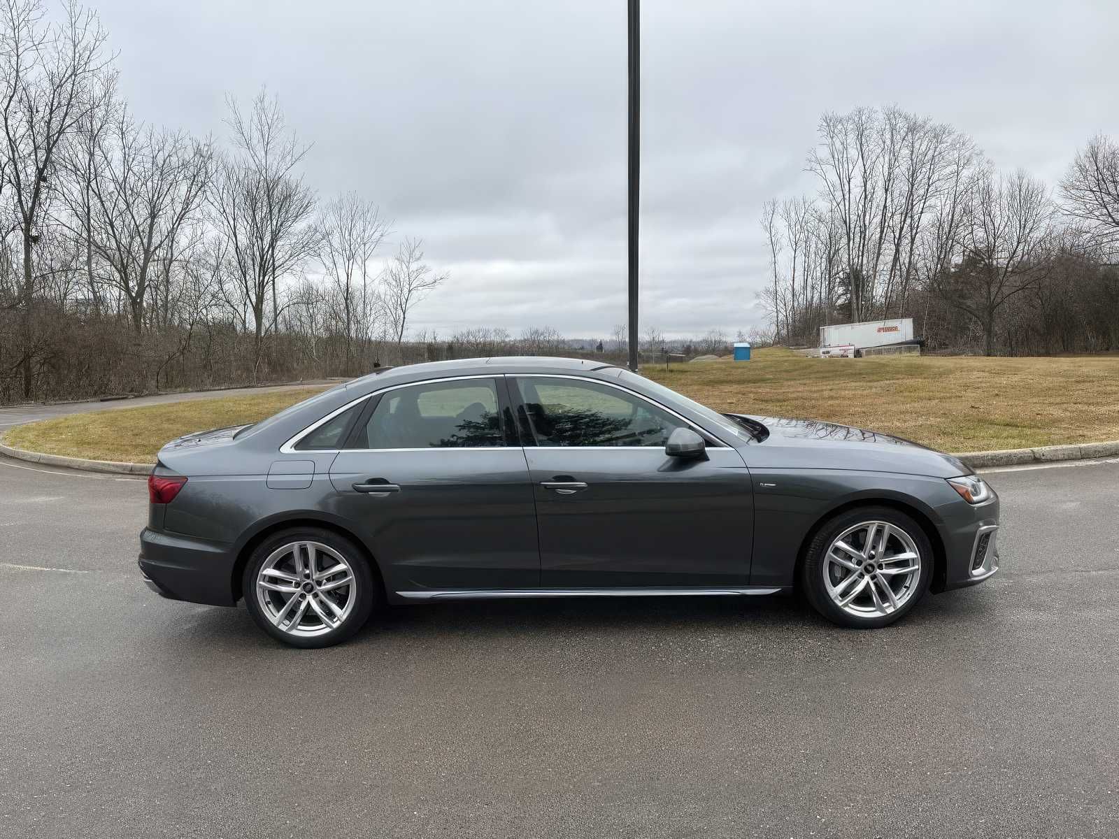 2023 Audi A4 quattro S line Premium Plus