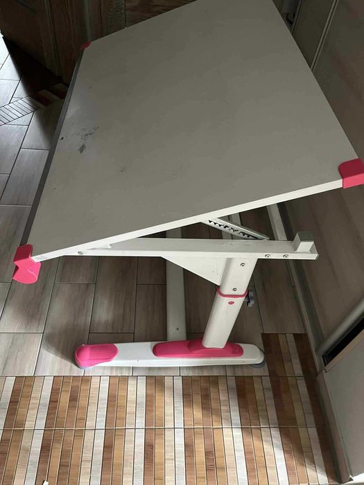 biurko dla dziewczynki