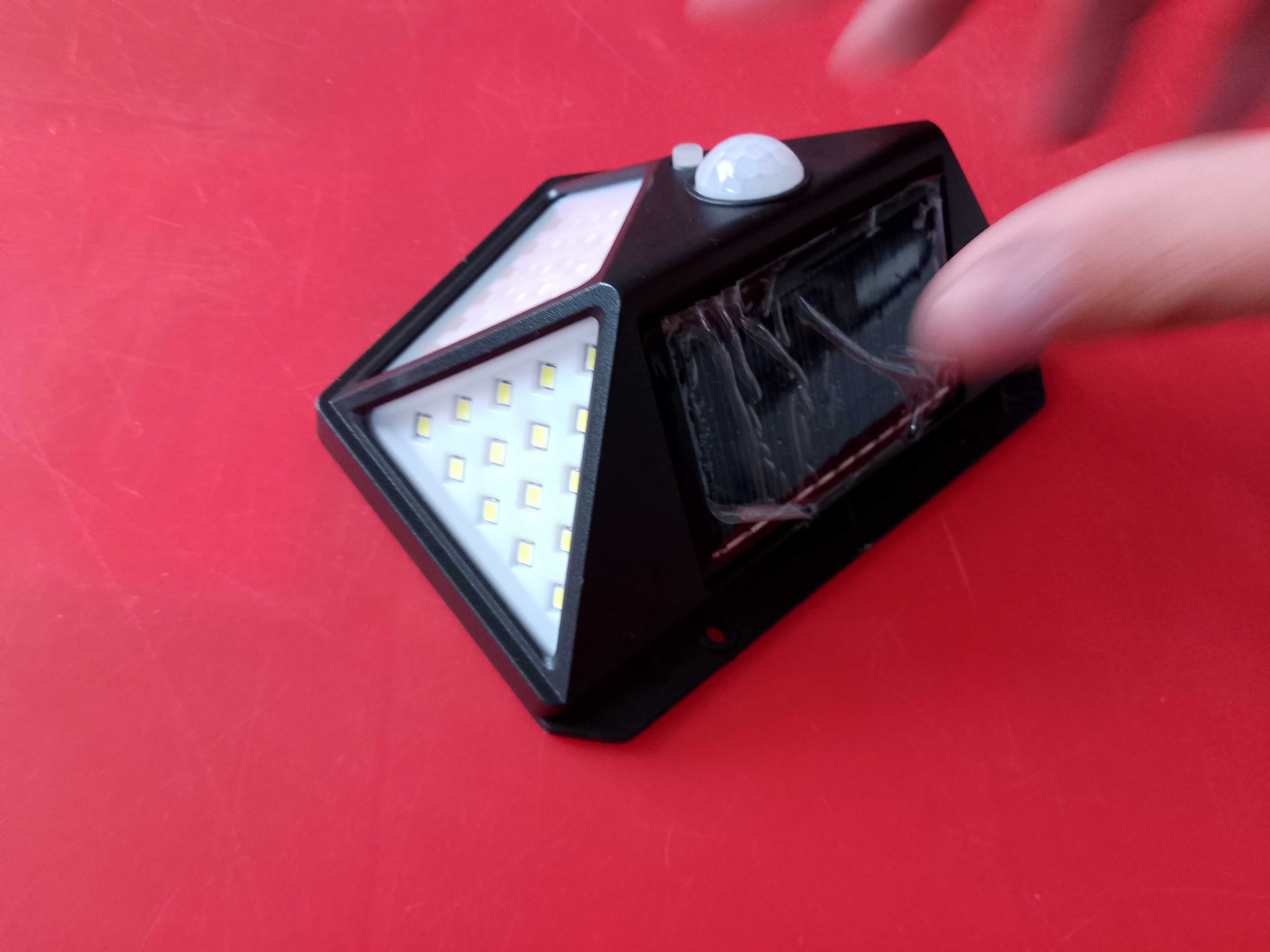 LAMPA SOLARNA 100 LED Z CZUJNIKIEM zmierzchu ruchu elewacyjna ogrodowa